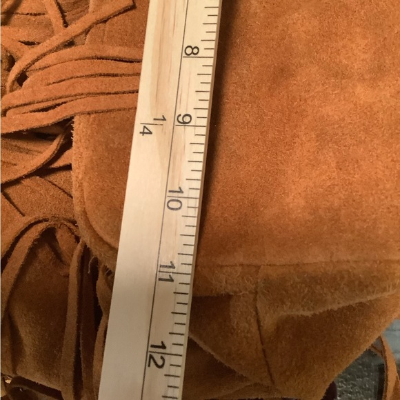 Frye and Co. Phoebe fringed leather suede boho bucket drawstring western bag - Picture 9 of 16